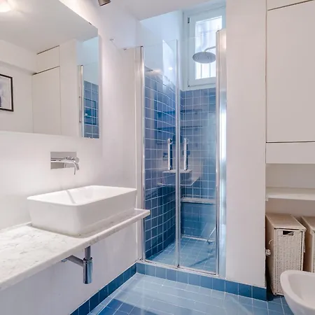 Guesthost - Casa-galleria D'arte Live A Of Author Appartement *